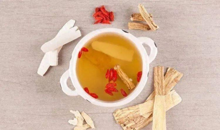 黄芪泡水你必须知道的：“5吃9不吃”